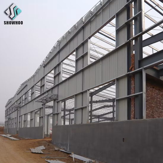 Colonne pubblicitarie prefabbricate con struttura in acciaio di buon design per stazioni di servizio